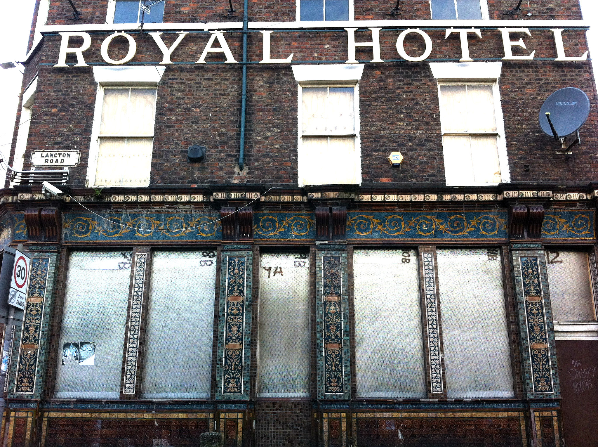 royal hotel smithdown road